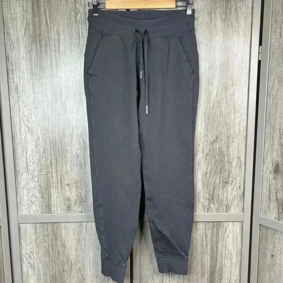 Lululemon Joggers Sz 6 Ready to Fleece Jogger Gray Color - Picture 1 of 9
